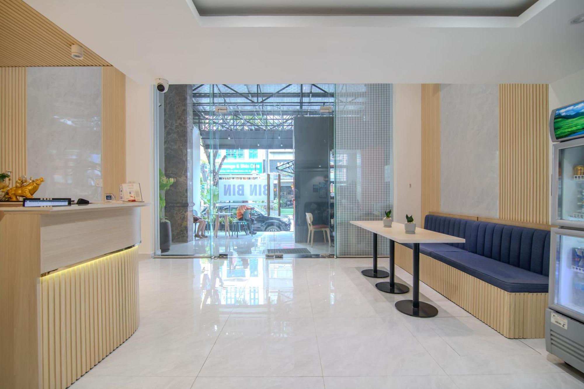 Bin Bin Hotel 6 - Near Secc D7 Ciudad Ho Chi Minh  Exterior foto